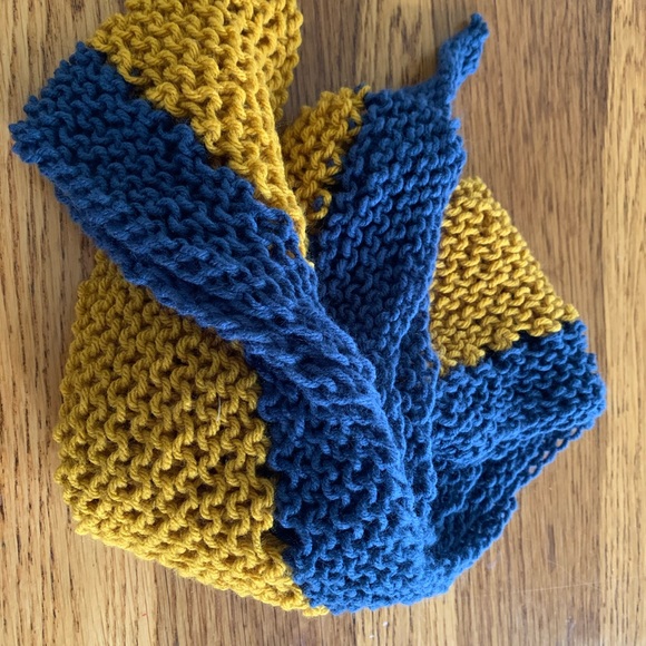 Scarf - Picture 3 of 3